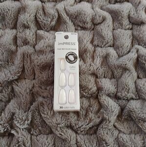 ImPress White Coffin Shape Nails